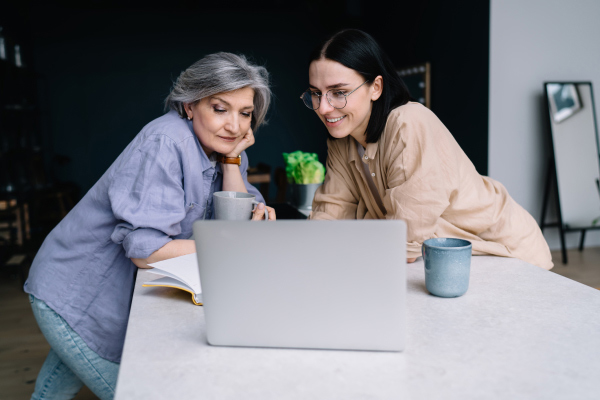 Contact-Us-Dr.-Sharma-Eye-&-Laser-Surgeons-Australia